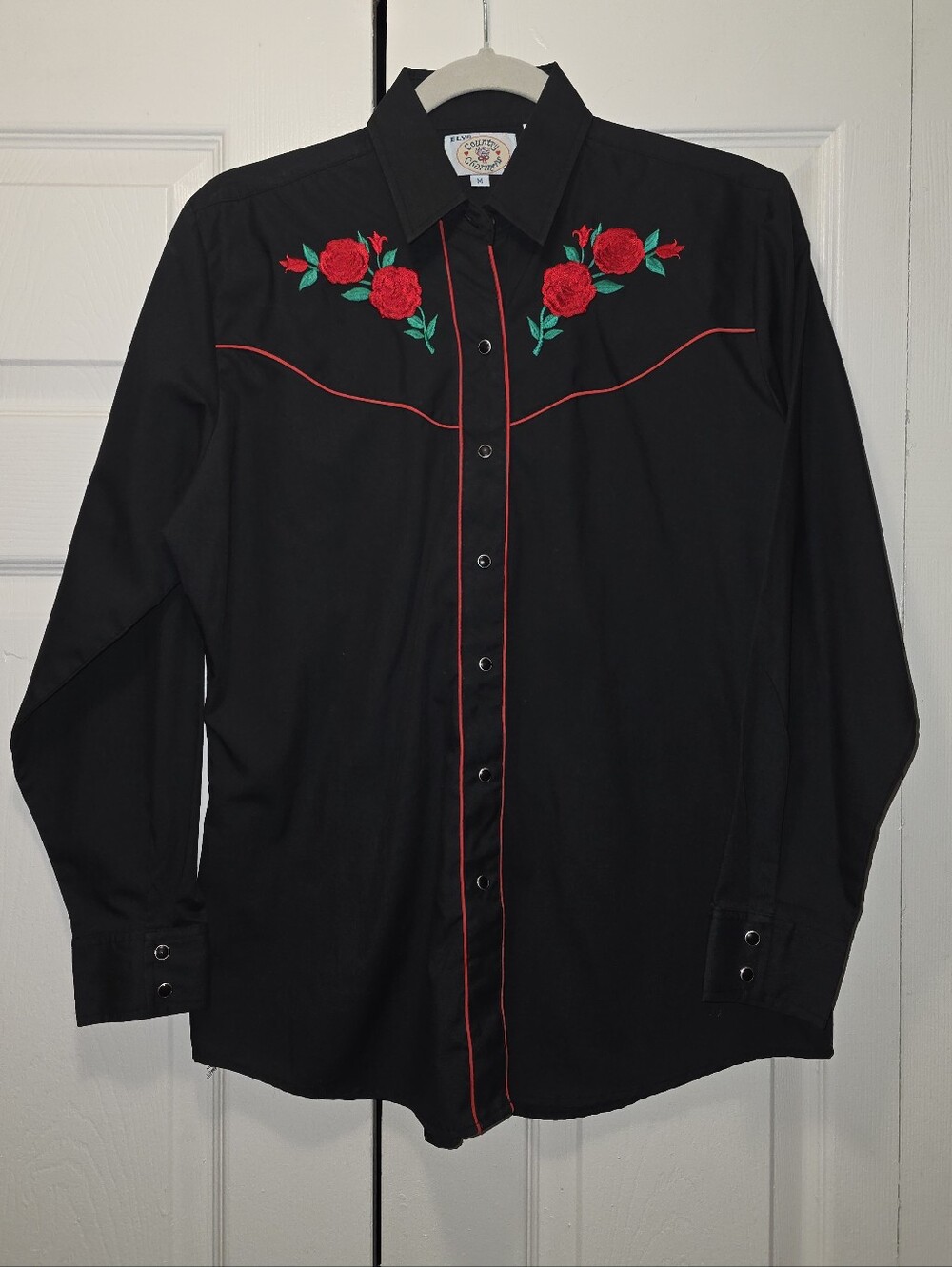 NWOT Country Charmers Black Button Down With Rose Details Size M